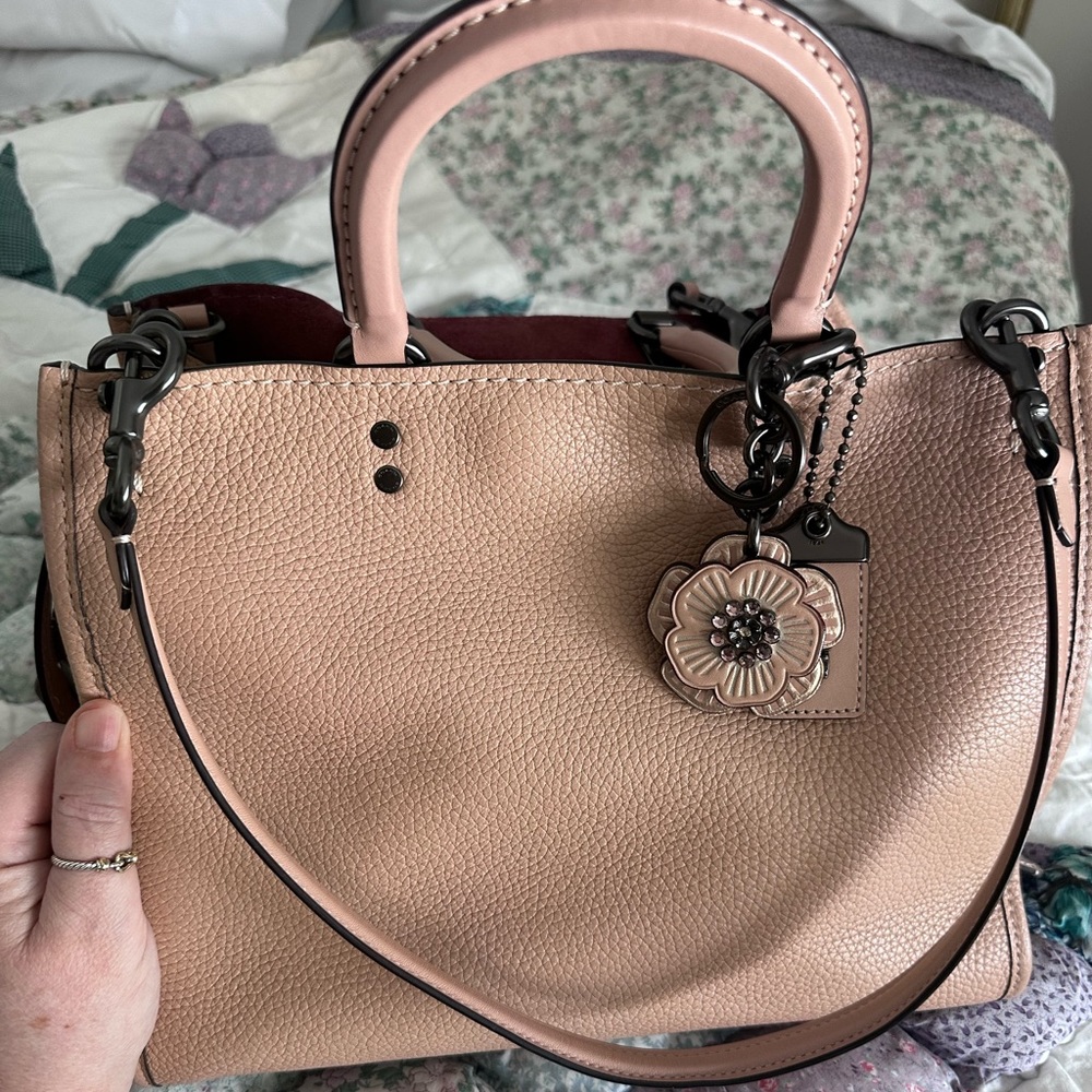 Coach Rogue 30 in Nude Pink with Tea Rose Charm